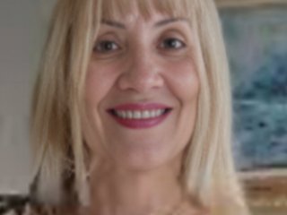 色情视频聊天 Kamelia3