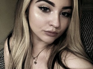 色情视频聊天 Kamilla-assss