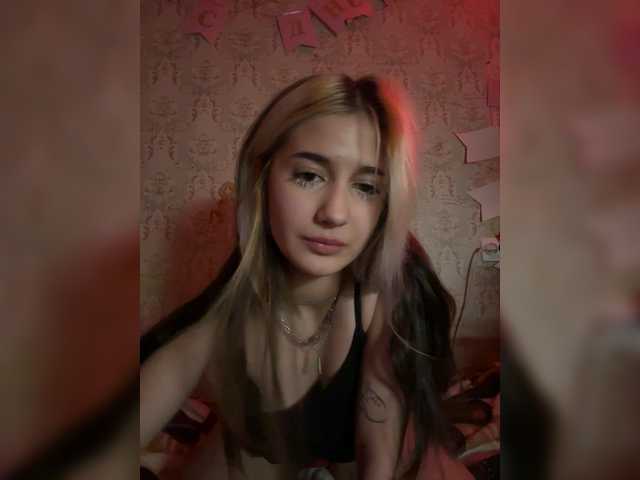 广播屏幕截图 karinka-hot007