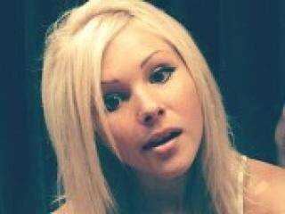 色情视频聊天 karolinaxx