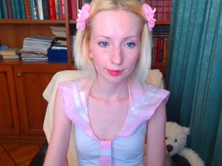 相片 KassiaDinn cosplay,schoolgirl,shy,virgin,lovense,innocent,daddy,roelplay,privat show, 15 like50 for candies150 sexy dance2222 dreaming tip