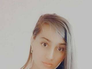 色情视频聊天 katie-adamss