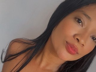 色情视频聊天 Katiiabigboobs