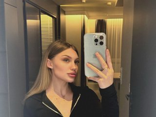 色情视频聊天 KatyDaysie