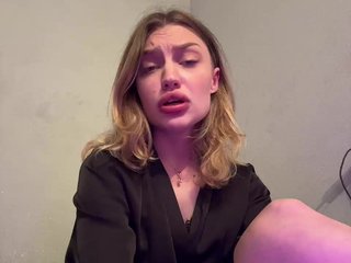 色情视频聊天 KatyDaysie