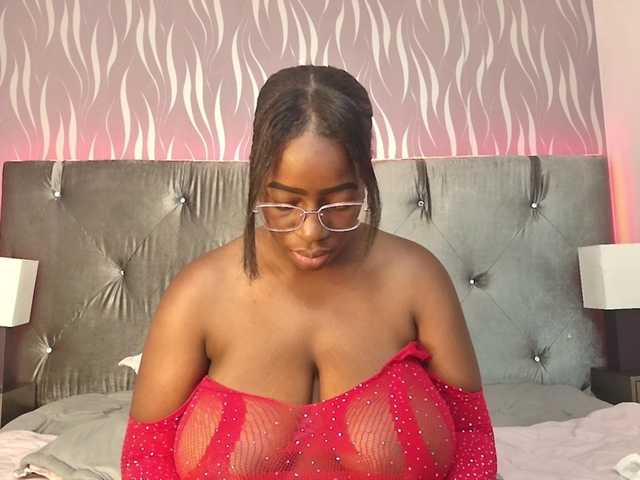 相片 KayaBrown ⭐I want to be a very playful girl today!⭐ ⭐GOAL: Squirt Time⭐ @remain