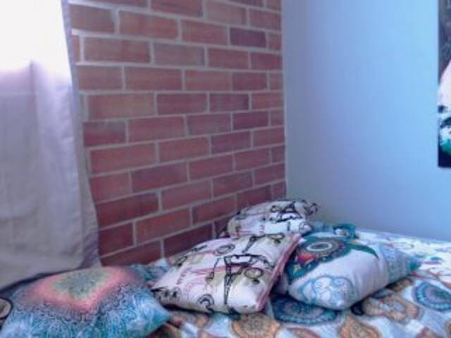 广播屏幕截图 kendrasunder