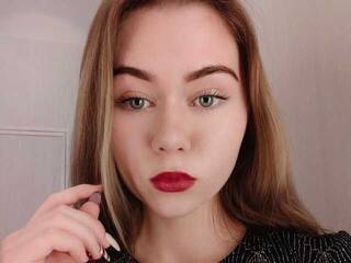 色情视频聊天 Kessi-Bless