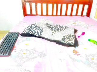 色情视频聊天 Kimberlyluv959