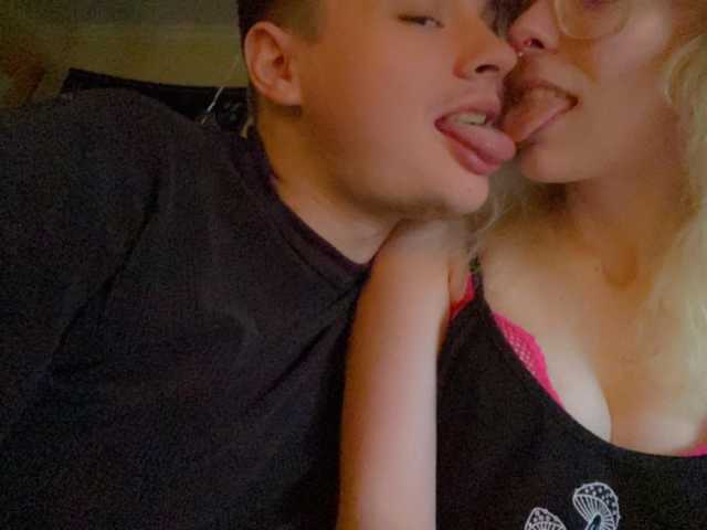个人资料的照片 kinkycouple420