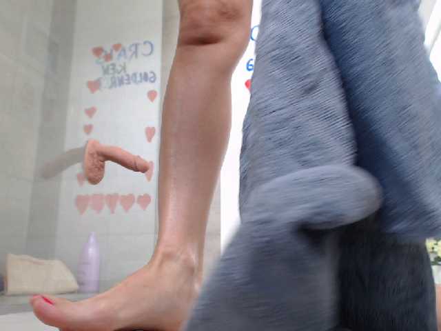 广播屏幕截图 KinkyMoni