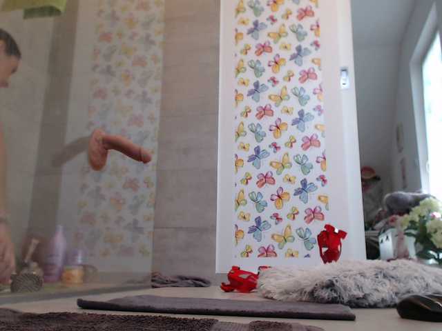 广播屏幕截图 KinkyMoni