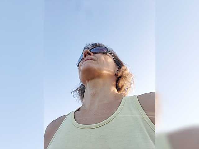 广播屏幕截图 KissaHot