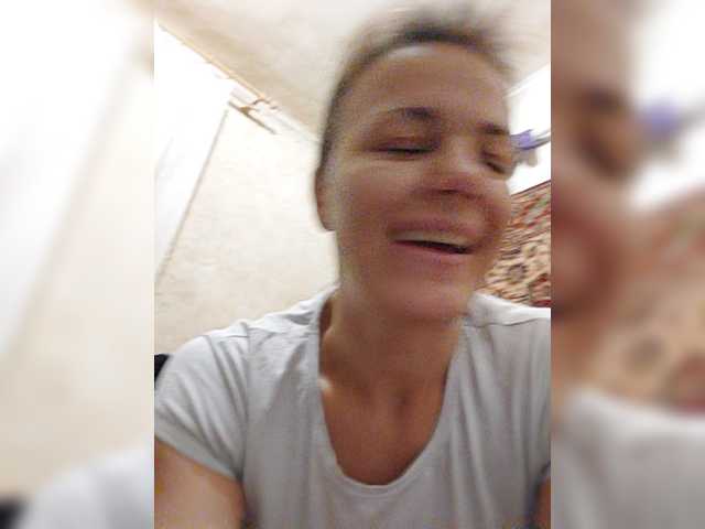 广播屏幕截图 KissaHot