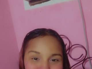 色情视频聊天 la-diablita23