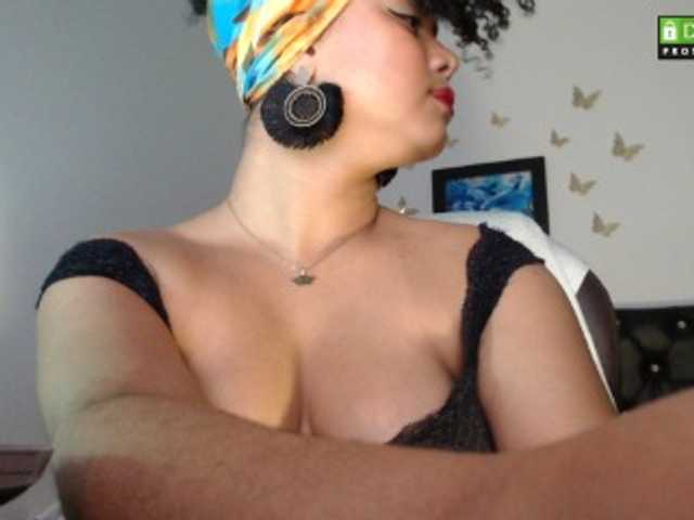 相片 LaCrespa GOALLL!!! SHOW FUCK PUSSY WET LATINGIRL @499 #sexy #ebony #bigdick #bigass #new #bigtitis #squirt #cum #hairypussy #curly #exotic 2000 750 1250 1250