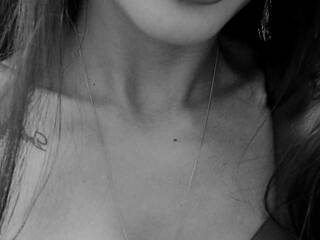 色情视频聊天 Lady-by-billion