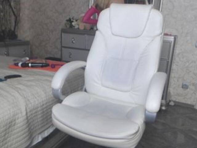 广播屏幕截图 LadyAnais