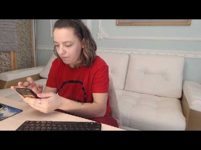 广播屏幕截图 LanaRivera