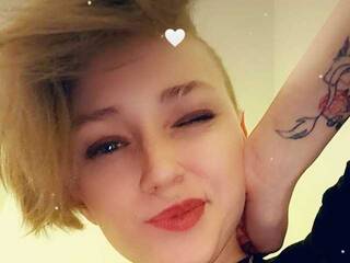 色情视频聊天 LanitaDennis