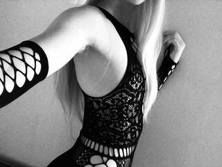 色情视频聊天 laura11bone