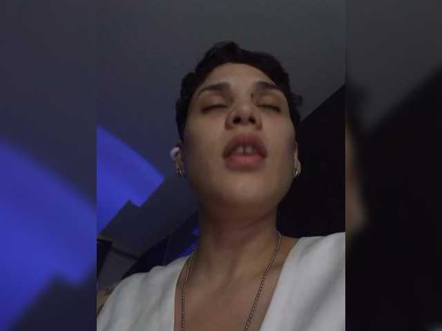 广播屏幕截图 LauraR