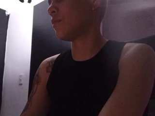色情视频聊天 LauraR
