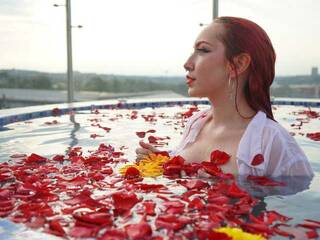 色情视频聊天 LeeahCollins