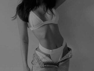 色情视频聊天 Lemuello