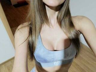 色情视频聊天 LenaMagpie