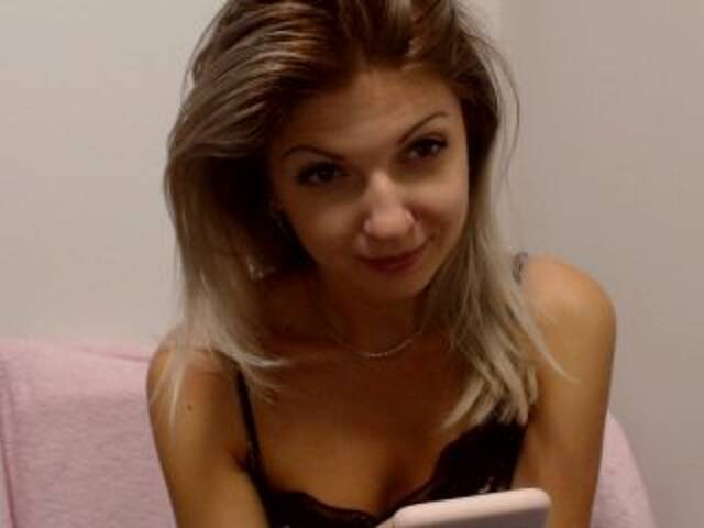 广播屏幕截图 Lerika