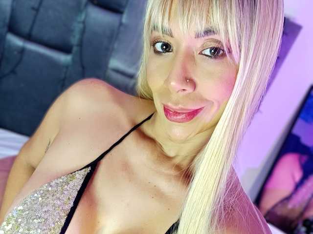 个人资料的照片 Lia-johnsonn