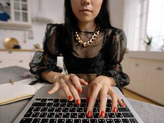 色情视频聊天 LicaBlack