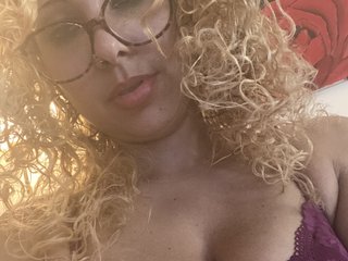 色情视频聊天 lickablelopez