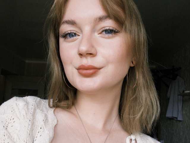 个人资料的照片 lil-alicia