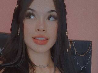 色情视频聊天 Lili-James