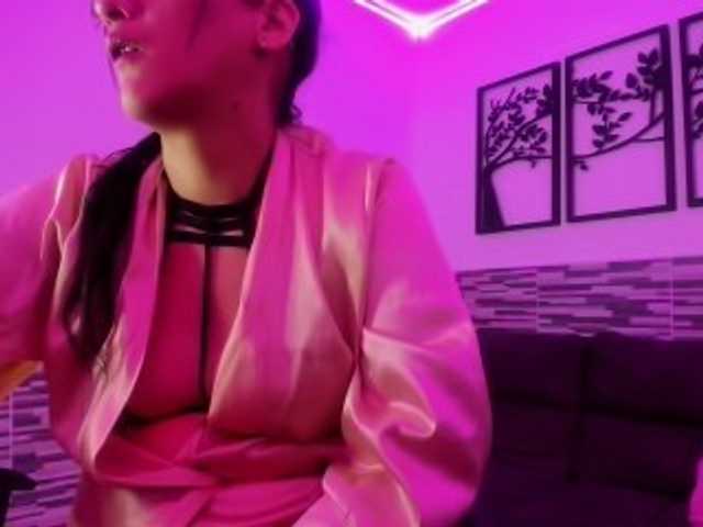 相片 lilisexyhot Hey Guys!! Lets have a great time here!! Goal is: Cum Show (400tk) #madura #lovense #HD+ #dildo #blowjob #cumshow