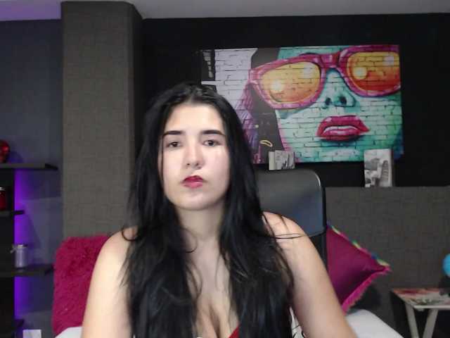 相片 lilypreston Hello guys, I am here to share a while with the hope that Goal play my tits @remain