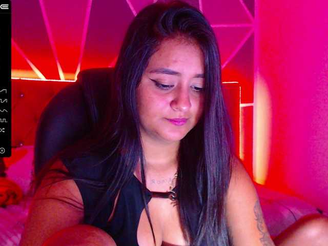 相片 lind- HOT LATINA♥ HUNGRY FOR YOUR LOVE♥ LET ME BE YOUR QUEEN♥ LUSH ALWAYS ON ♥ #latina #new #lovense #teen #18 #pussy