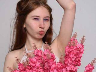 色情视频聊天 Liramoonn