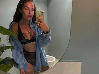 色情视频聊天 LisaAlbarn