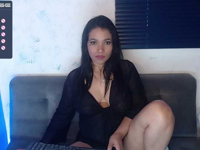 相片 LissaHilman I feel naughty!!!♥ -Goal: Ride my Dildos #bigboobs #latina #anal #deepthroat