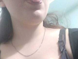 色情视频聊天 LittleQueen20