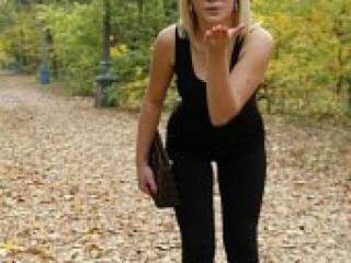 色情视频聊天 lizafoxx