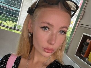 色情视频聊天 lizzyMeoww