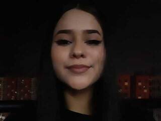 色情视频聊天 LliessObrien