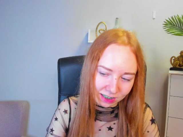 相片 LoriFire Let me warm u up ;)#new #fun #rolleplay #cockrating #english #german #humiliation #cei #joi #dirtytalk #cockandballstortures #domination #sph #sarcasm #edging #punishment #orders #ginger #CFNM