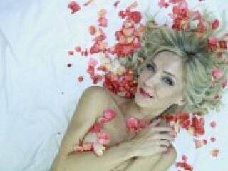 色情视频聊天 lovelylaura