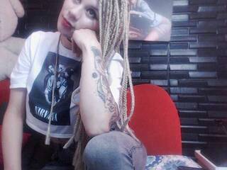 色情视频聊天 lucier-evil