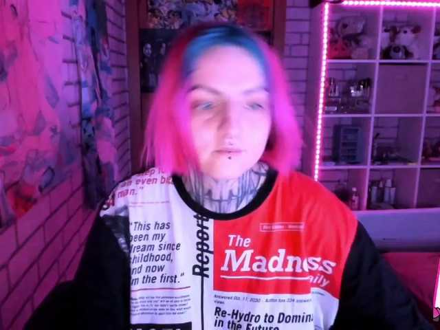 广播屏幕截图 LucyElfen